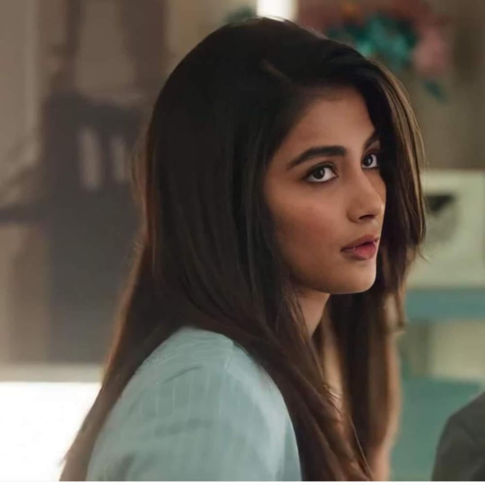 pooja-hegde-cute-photos